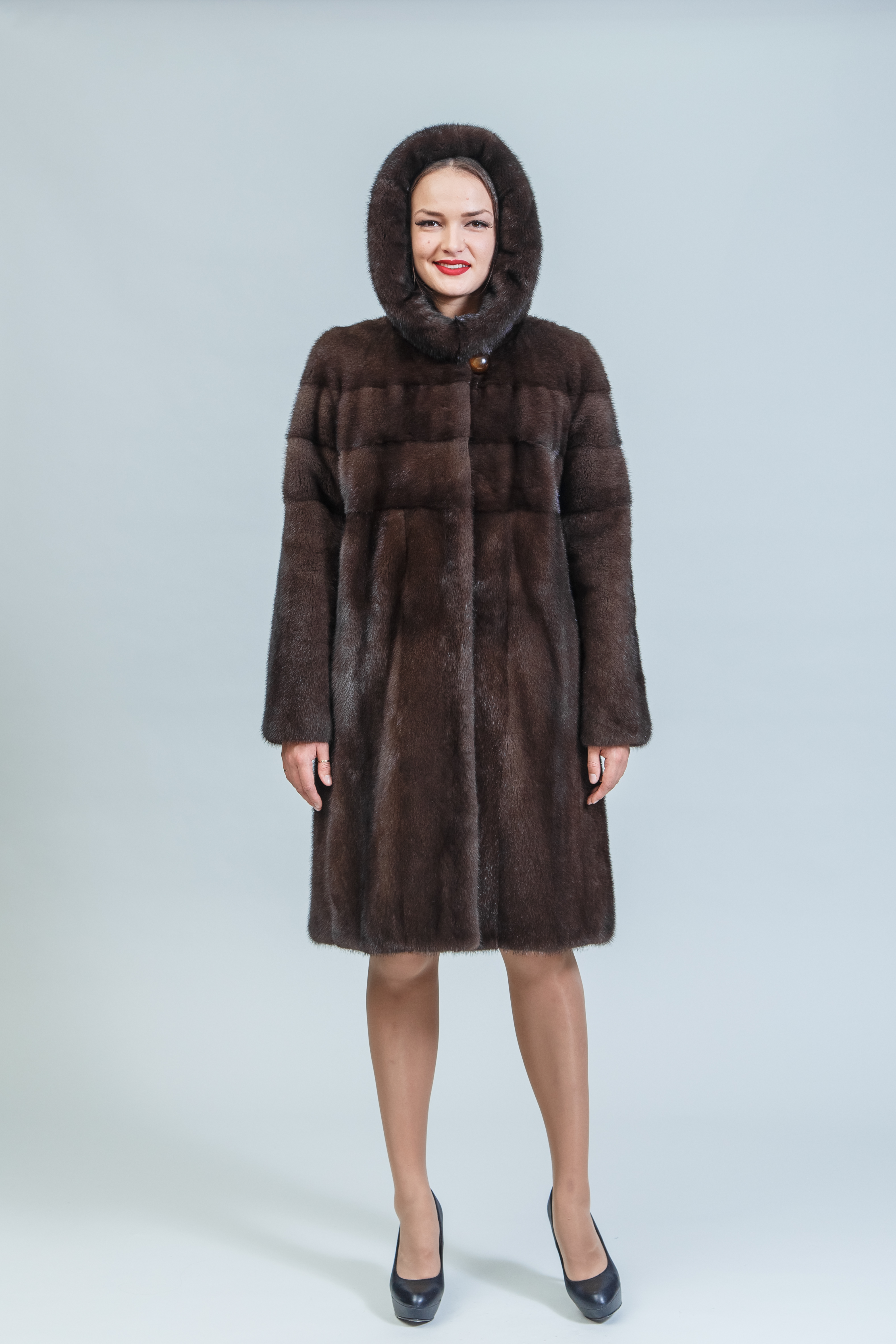 Пальто женское из норки с капюшоном меховой фабрики Елена с5036